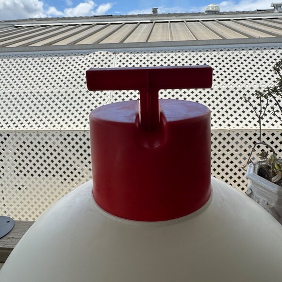 The Big Bobber Floating Cooler, Outdoors Floating Ice Chest, Portable Drifter Co - Picture 5 of 7